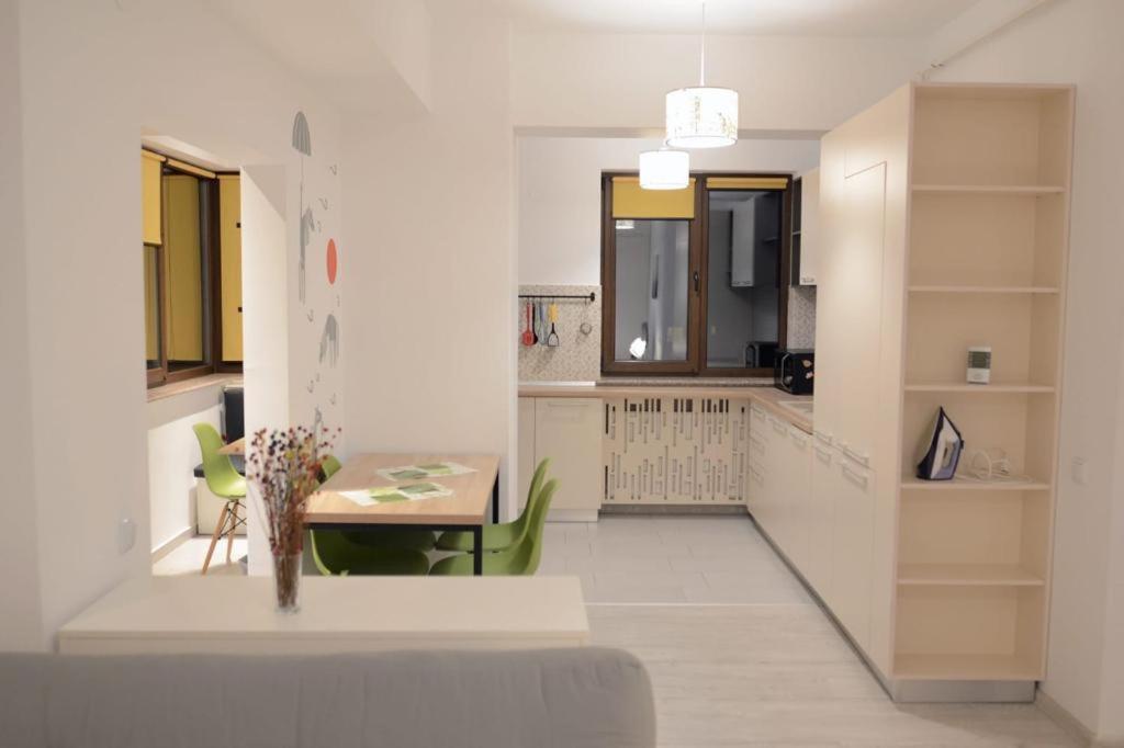 Urban Apartments And Studios - City Center יאשי מראה חיצוני תמונה